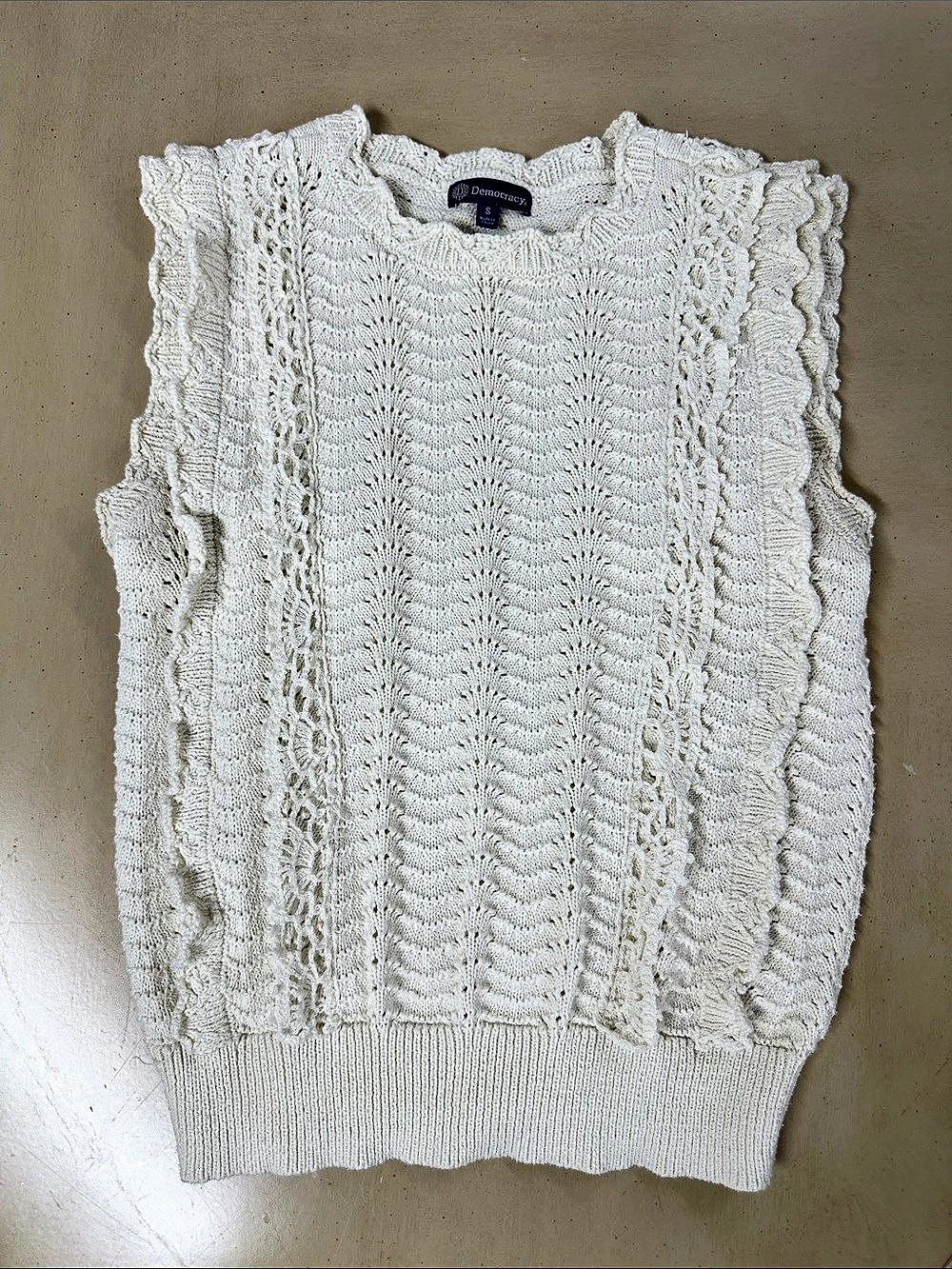 Democracy Sleeveless Crochet Round Neck Sweater Tank Top White Small